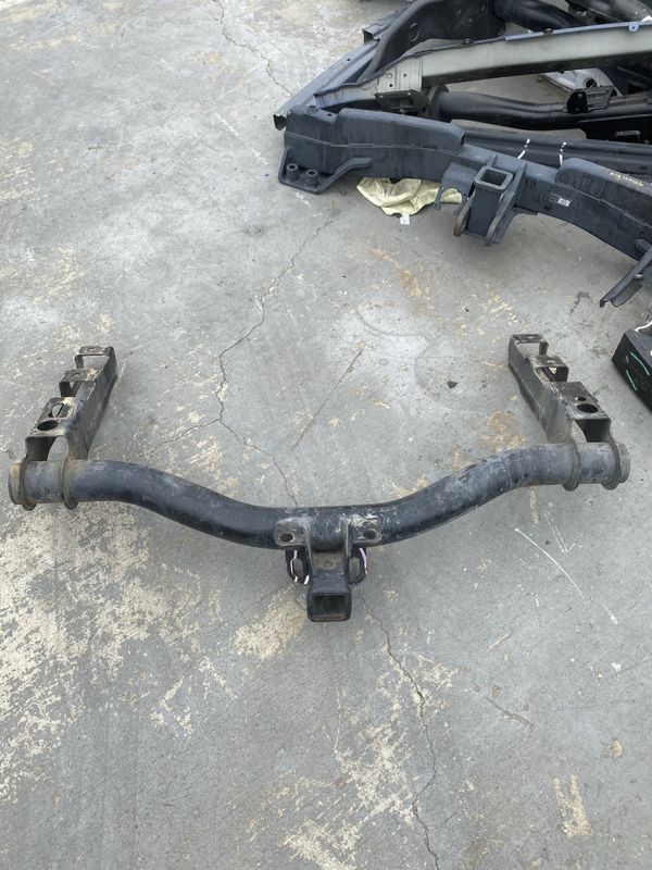 1013 CHEVY SILVERADO 1500 GMC SIERRA 1500 TOW TOWING HITCH OEM 2010