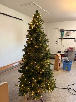 Pre-Lit Artificial Christmas Tree with Warm White Lights