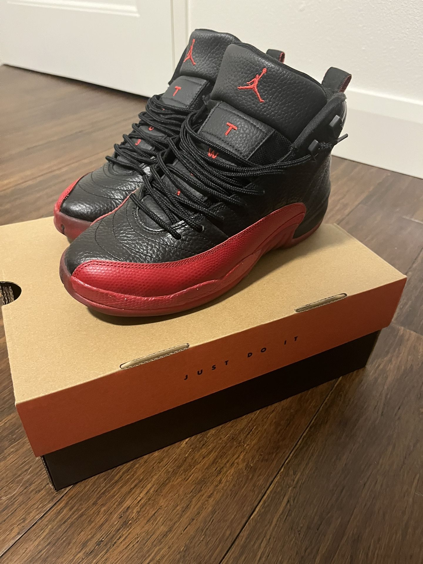 Jordan 12 Flu Game Size 7