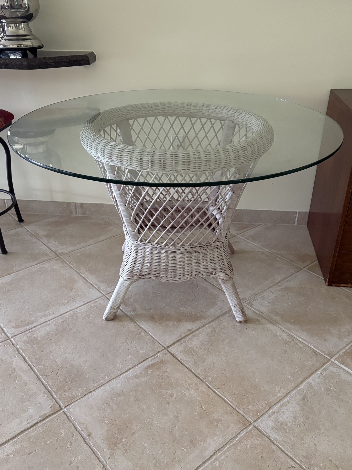 Glass Top White Wicker Round Dining Table