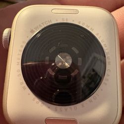 We Apple Watch rose gold never worn