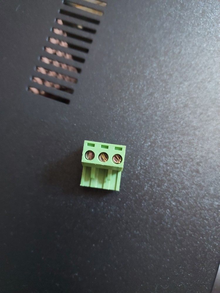 3 Terminal Block Plug, Female Sockets JURUPA VALLEY RIVERSIDE