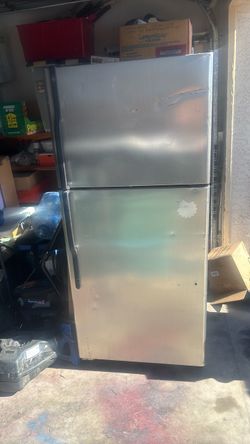 GE refrigerator/freezer