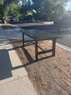 Free kitchen table