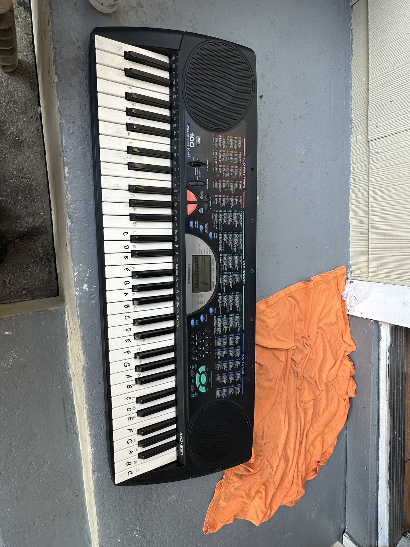 Radio Shack Electric Keyboard