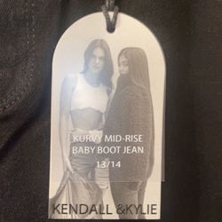 Kendall + Kylie!! Mid-Rise Baby Boot Jean!