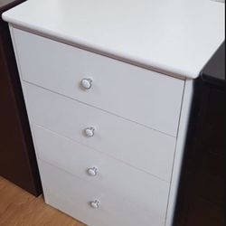 Four Drawers Dresser 
