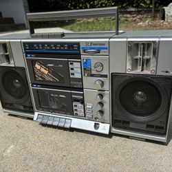 Boombox Stereo Cassette Radio Ghetto Blaster