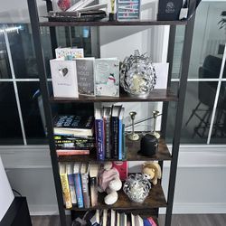 Book shelf 