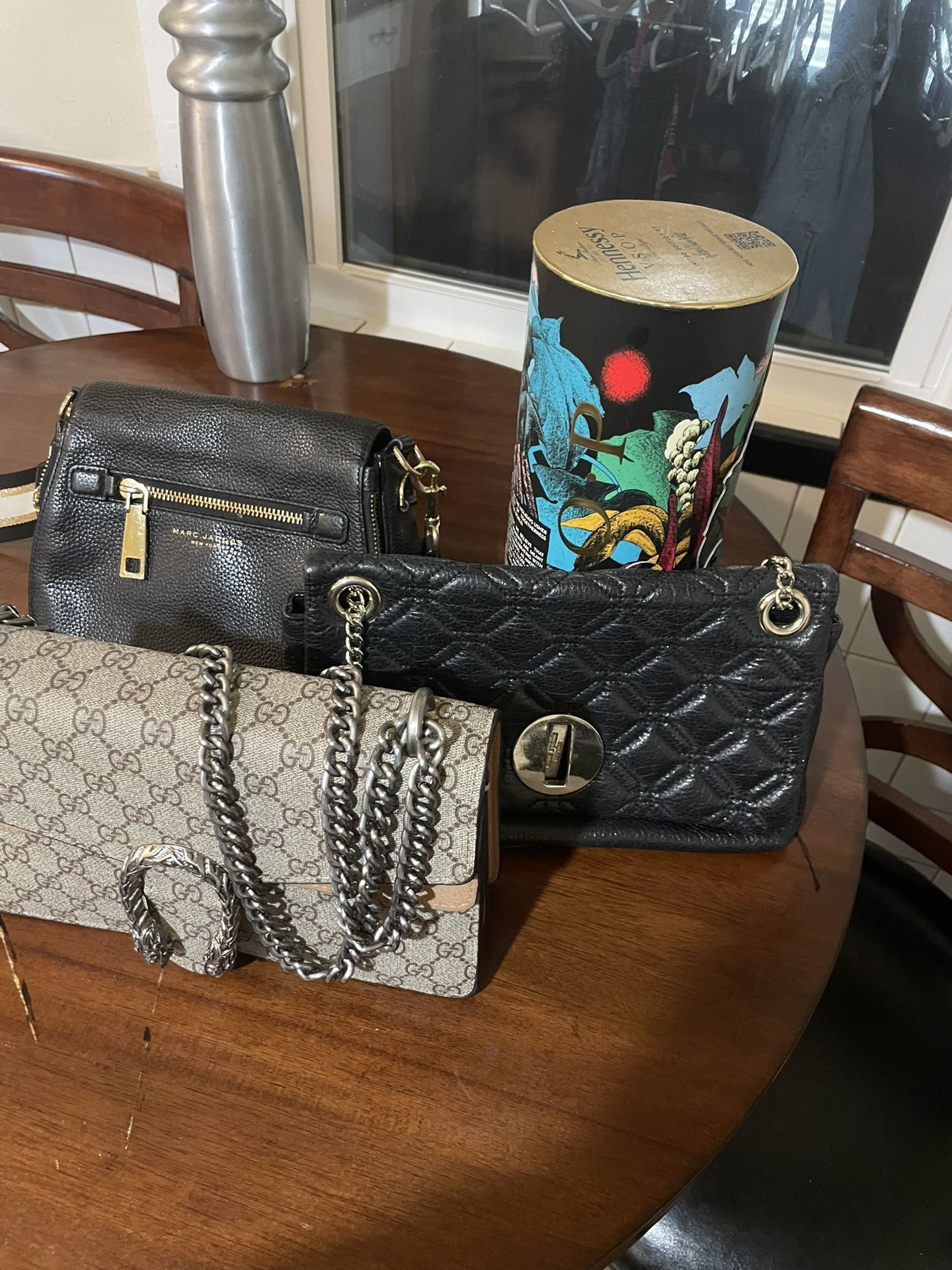 Authentic Gucci bag for sale with dust bag
