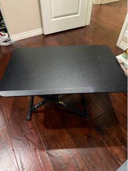 Vivo standing desk lightly used great condition