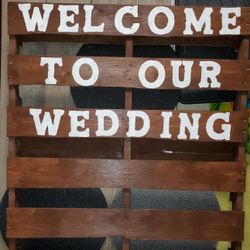 Barn Style Wedding Pallet