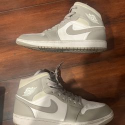 Used Size 11 Jordan 1 Mids 