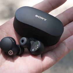 Sony WF-1000XM4 