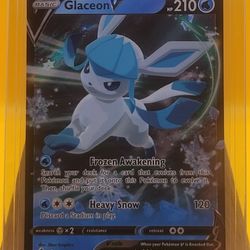 Pokémon TCG, Glaceon V, Evolving Skies 040/203 Holo Ultra Rare, NM