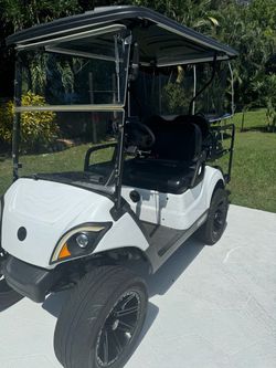 2018 Yamaha Drive2 Electric Golf Cart – 4 Passenger