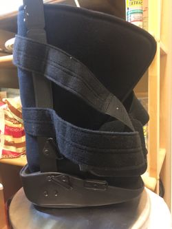 Matrax Ankle Walker Boot 