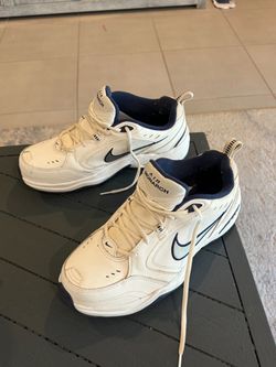 Nike Air Monarch
