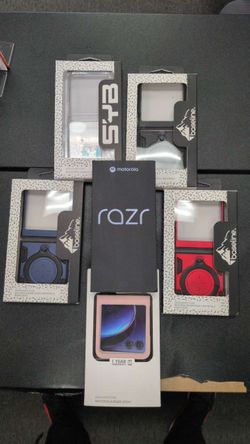 Moto Razr 2025 $199.99
