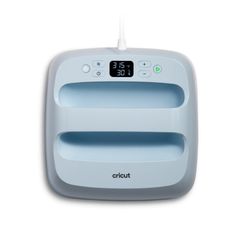 Cricut EasyPress 3 - 9 in x 9 in - Bluetooth-Enabled Handheld Heat Press Machine, Blue