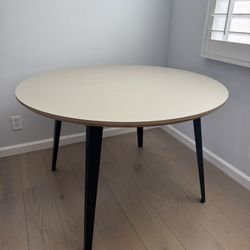 Floyd Home Round Dining Table (46” Diameter)