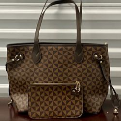 Lacel Urwebin Designer Handbag and Wallet