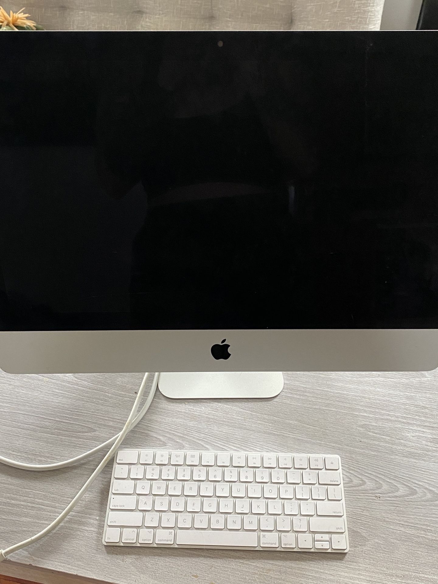 2017 21” Retina 4k iMac