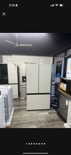 Samsung - Bespoke 30 Cu Ft 3-Door French Door Refrigerator With Beverage Center In White Glass ☑️