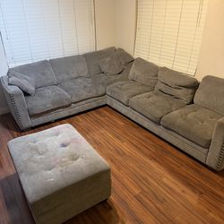 Living Room !! Sala ! $300 OBO !!!