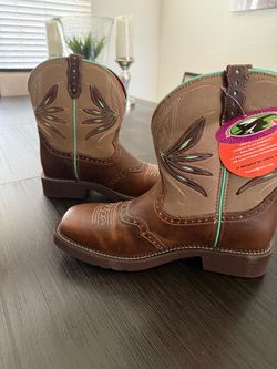 Justin Cowboy Boots -Ladies