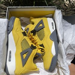 Jordan 4 Retro Lightning M8 W9.5