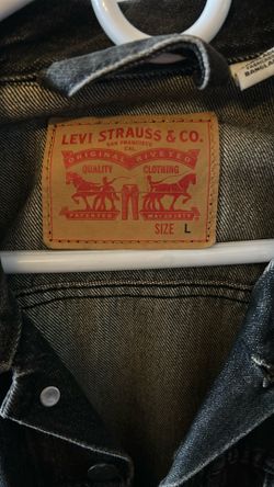 black levi’s jacket