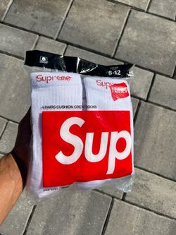 Supreme Socks