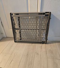 Baby gate