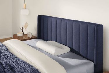 NEW Tempurpedic  Neck Pillow medium