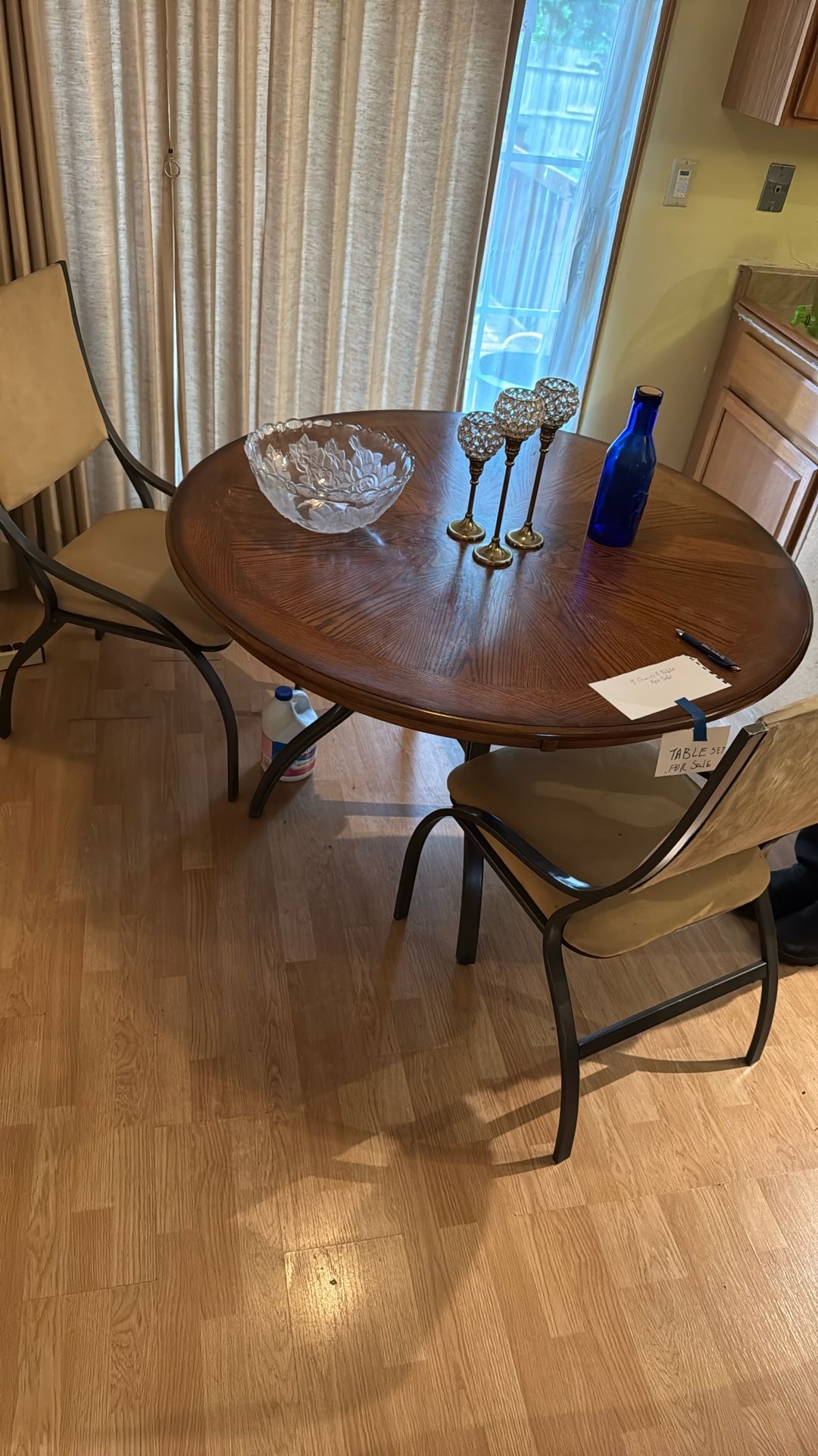 Dining Room Table 4 Chairs