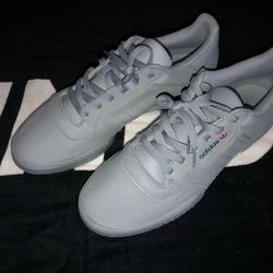 DS Adidas Yeezy Powerphase Size 11