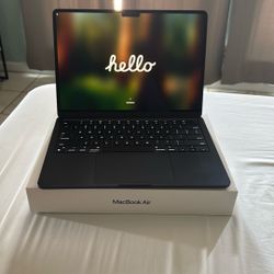 13-Inch Macbook Air Midnight 16 Gig