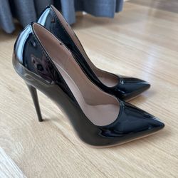 Elegant Black High Heels 