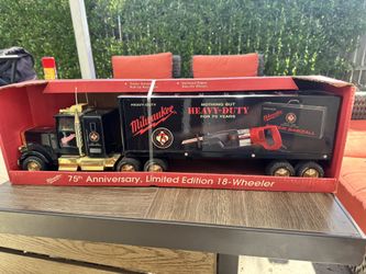1999 Milwaukee Limited Edition 18 Wheeler Semi Truck 75th Anniversary Nylint