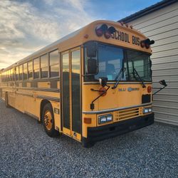 BLUEBIRD ALL AMERICAN DIESEL SKOOLIE BUS!!!!!!!