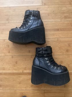 demonia boots