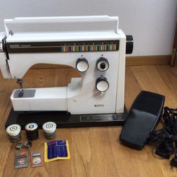 VIKING HUSQVARNA 6440 SEWING MACHINE