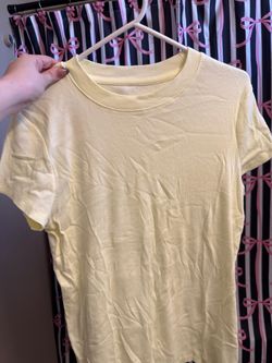 Yellow ribbed top