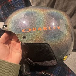 Oakley MOD1 PRO Helmet