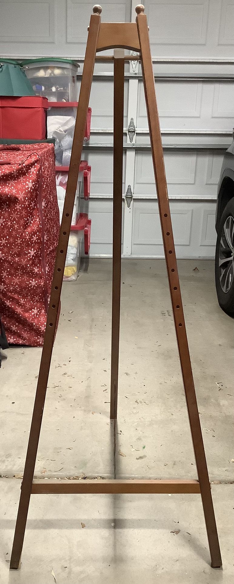 Free A-frame Easel