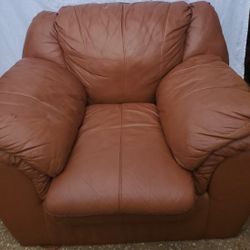 350.00 Modern Orange-Brown Couch – Stylish & Comfortable Seating 