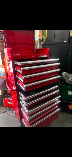 Husky  27 in. Red Rolling Tool Chest Combo