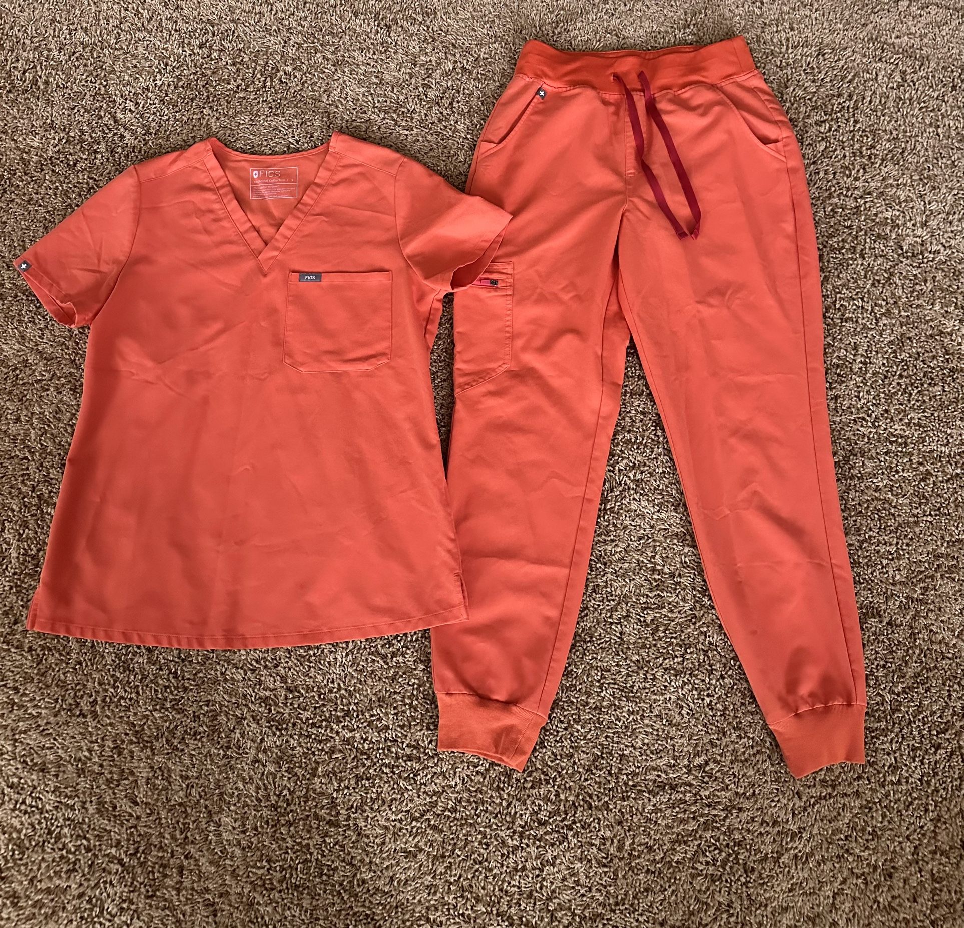 HTF Figs Sunset Orange Scrub Set S/SP
