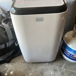 Black And Decker Air Conditioning unit - AC window